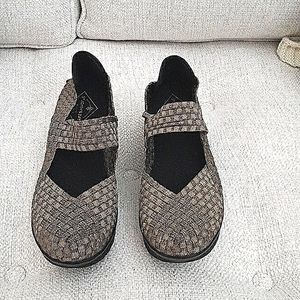 Bronze gold Wedgies New Never worn outside Stretchy upper NWOT